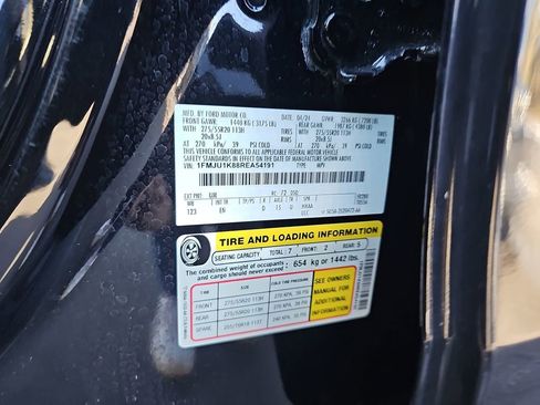 Used 2024 Ford Expedition Limited image 40