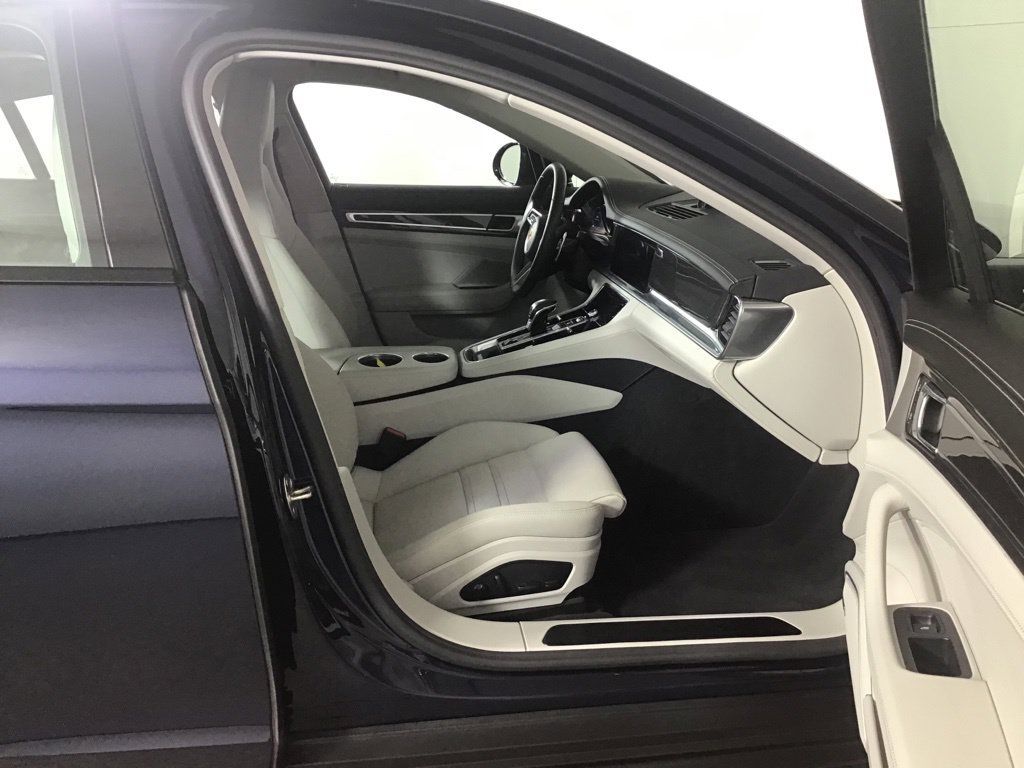 Certified 2023 Porsche Panamera image 21