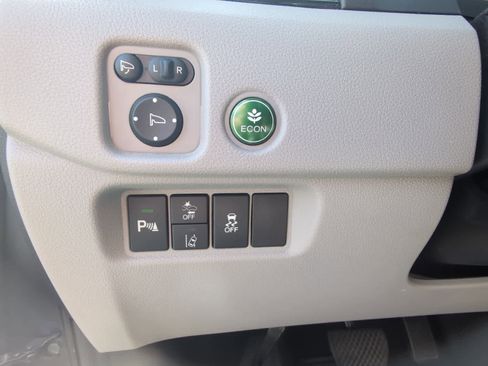 Used 2019 Honda Pilot Elite image 37