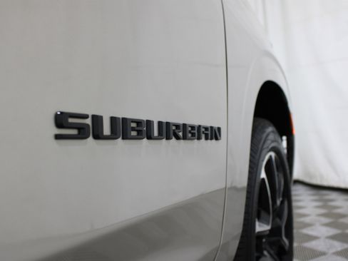 Used 2021 Chevrolet Suburban RST w/ Luxury Package AWD/4WD image 30