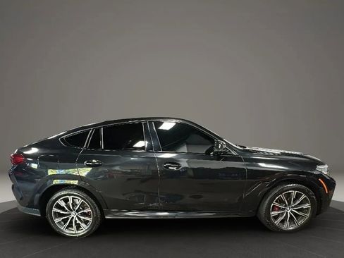 Used 2022 BMW X6 M50i w/ Parking Assistance Package image 6