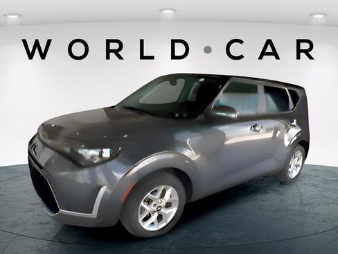 Used 2024 Kia Soul LX w/ Option Group 015 image 3