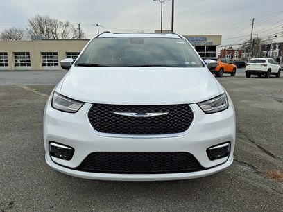 New 2026 Chrysler Pacifica Pinnacle