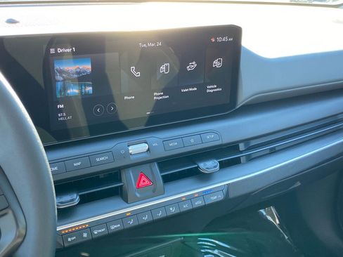 Used 2025 Kia K4 LXS image 17