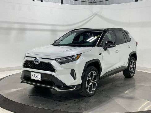 Used 2023 Toyota RAV4 XSE w/ Weather Package AWD/4WD image 7