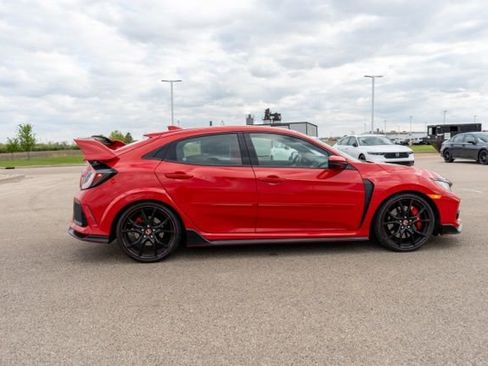 Used 2017 Honda Civic Type R image 8