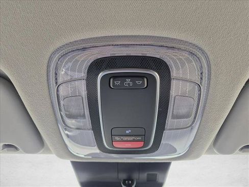 Used 2025 Hyundai Kona SEL FWD image 16