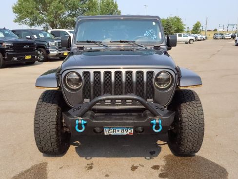 Used 2019 Jeep Wrangler Unlimited Sahara AWD/4WD image 2