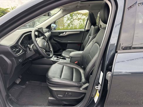 Used 2022 Ford Escape SEL AWD/4WD image 12