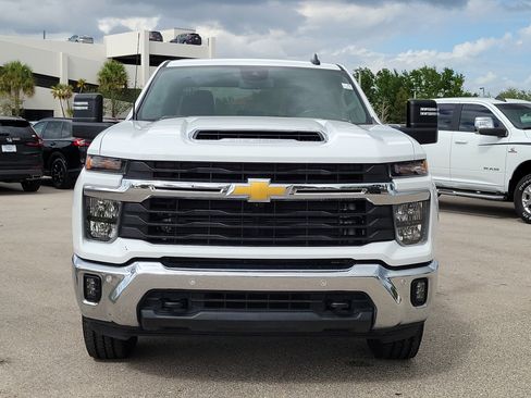 Used 2025 Chevrolet Silverado 2500 LT w/ Safety Package image 2