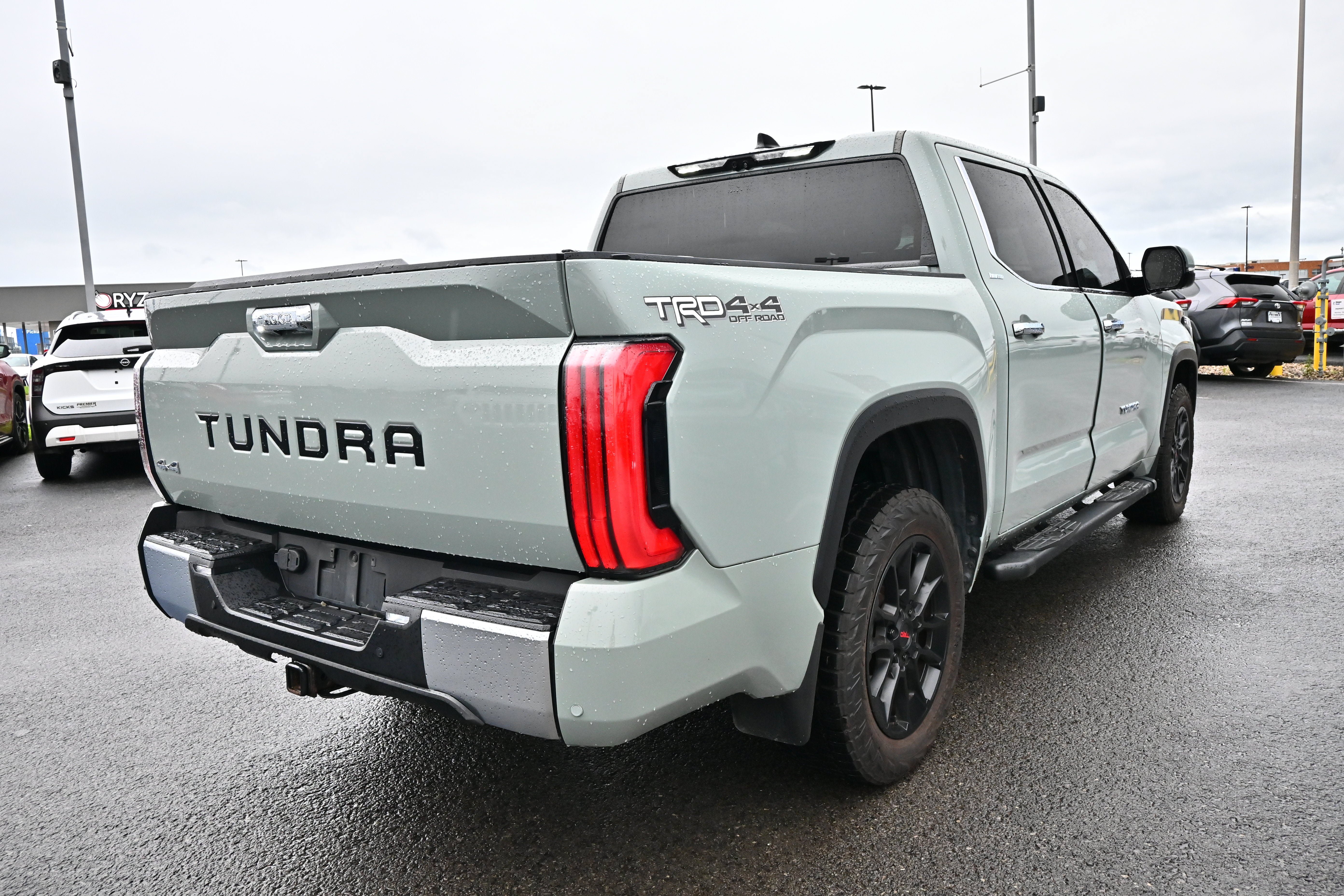 Used 2022 Toyota Tundra Limited w/ TRD Off-Road Package AWD/4WD image 8