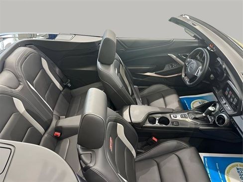 Used 2016 Chevrolet Camaro SS RWD image 21