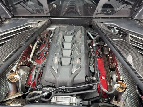 Used 2020 Chevrolet Corvette Stingray Premium Cpe w/ 3LT Preferred Equipment Group image 10