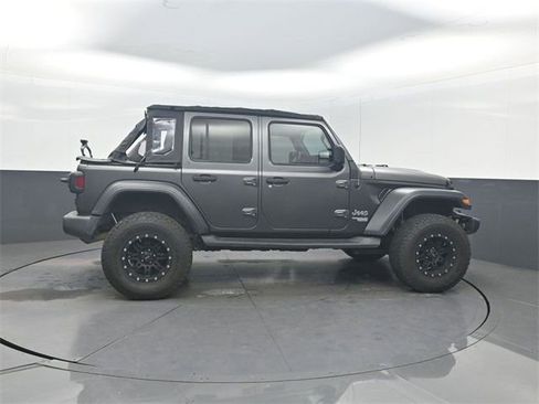 Used 2018 Jeep Wrangler Unlimited Sport S image 32