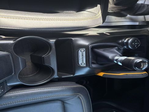 Used 2021 Ford Bronco Badlands image 18