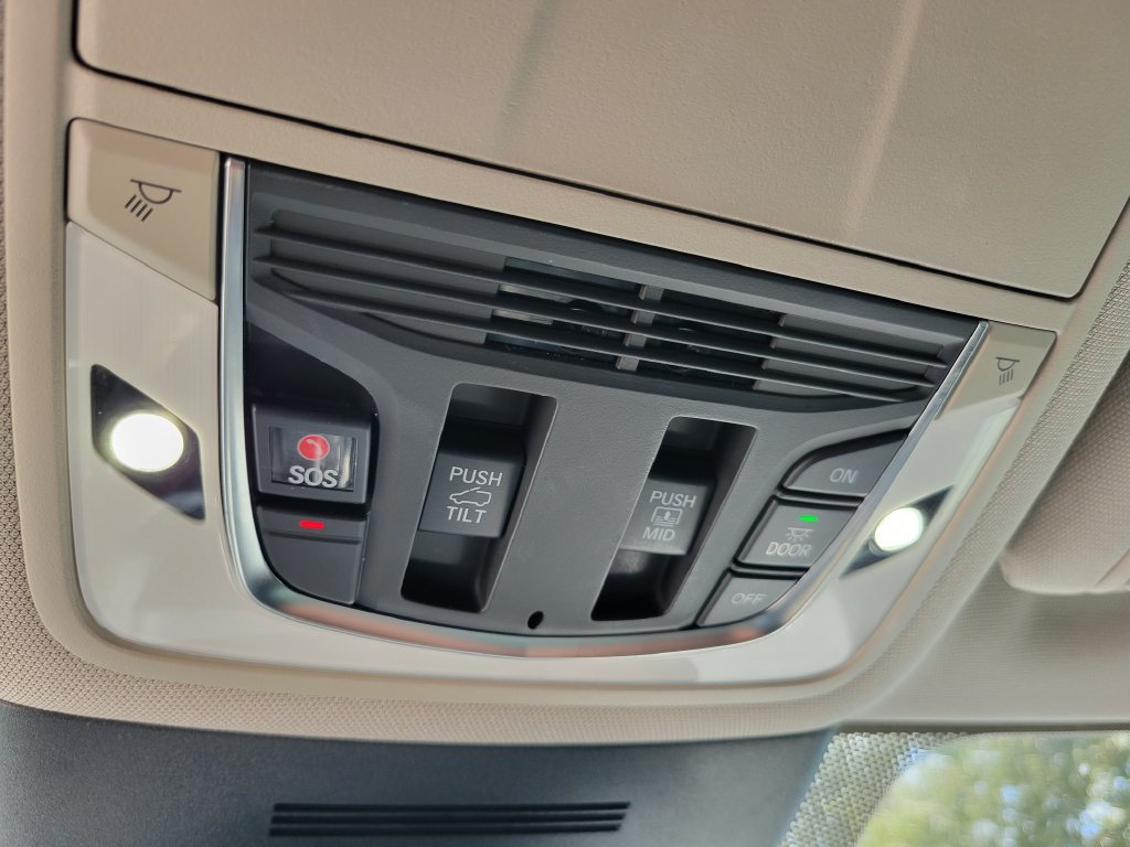 Certified 2025 Acura MDX w/ Technology Package FWD image 34