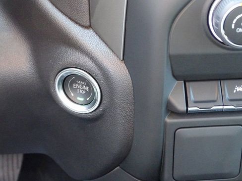 Used 2024 Chevrolet Silverado 1500 Custom image 32