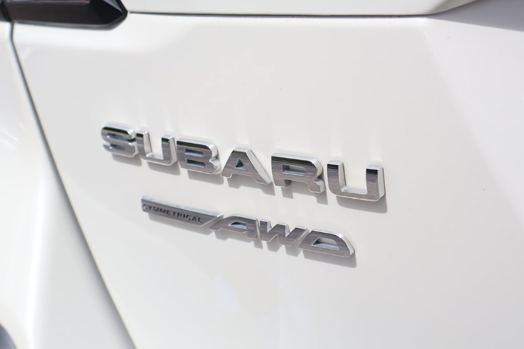 Used 2023 Subaru Outback Touring AWD/4WD image 7