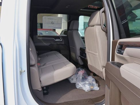 New 2026 GMC Sierra 2500 SLT w/ SLT Premium Package image 35