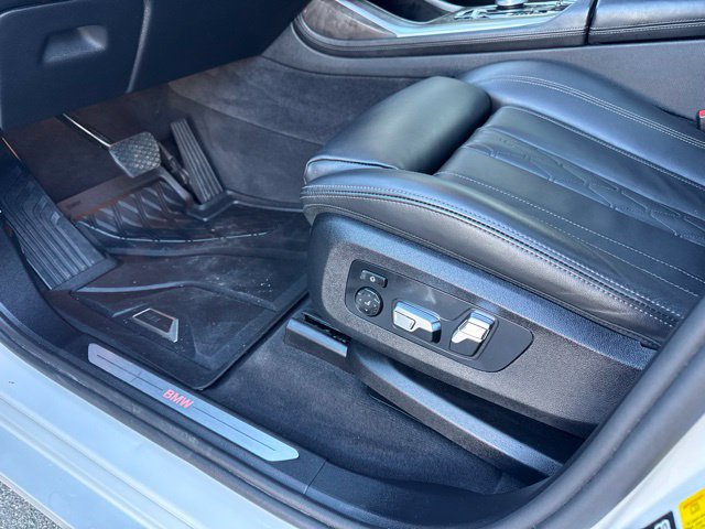 Used 2024 BMW X7 xDrive40i w/ Premium Package AWD/4WD image 18