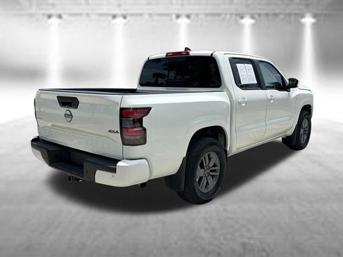 Certified 2025 Nissan Frontier SV w/ SV Convenience Package AWD/4WD image 6