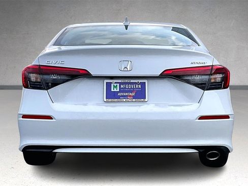 Used 2023 Honda Civic Sport image 5