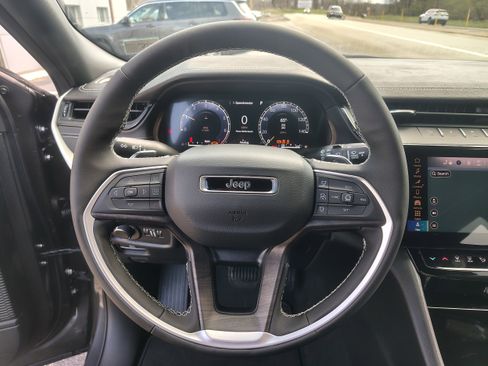 New 2026 Jeep Grand Cherokee L 4WD image 35