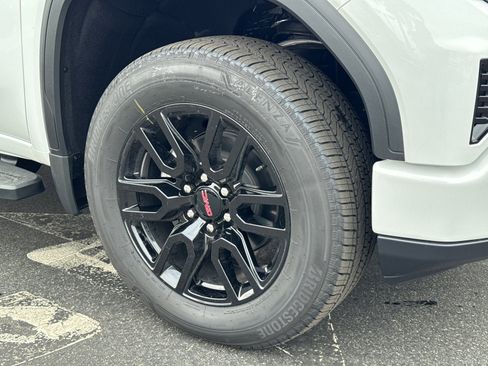 New 2026 GMC Sierra 1500 Elevation w/ Preferred Package image 6