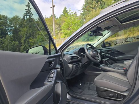 Certified 2025 Subaru Crosstrek 2.5i Premium AWD/4WD image 22