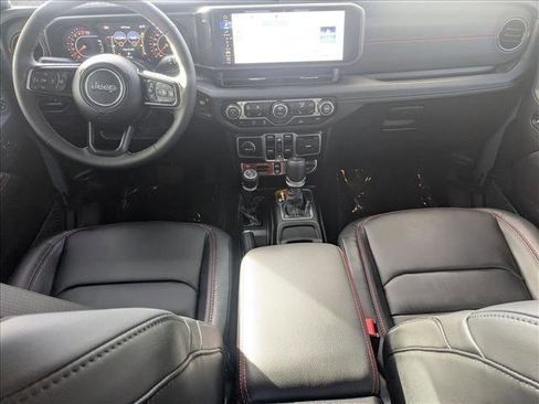 New 2026 Jeep Gladiator Rubicon w/ Technology Group image 15