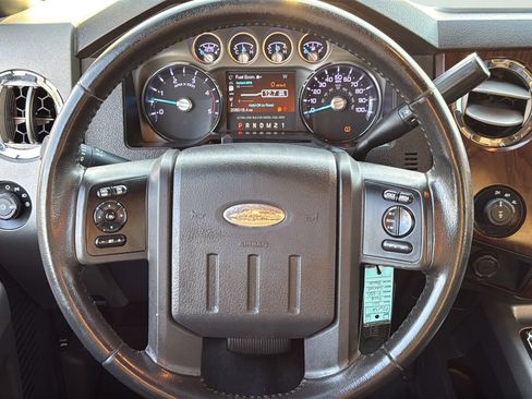Used 2011 Ford F250 Lariat w/ Lariat Interior Pkg AWD/4WD image 14