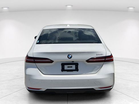 Certified 2025 BMW 530i RWD image 5