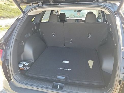 New 2025 Hyundai Tucson SEL image 18