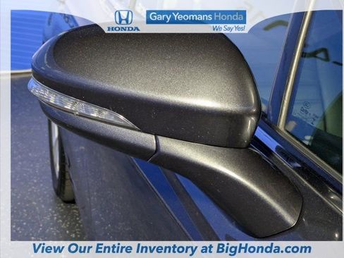 Used 2018 Ford Fusion SE w/ Fusion SE Technology Package image 13