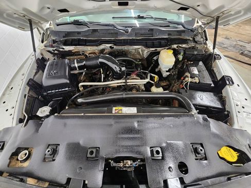 Used 2016 RAM 2500 Tradesman AWD/4WD image 32