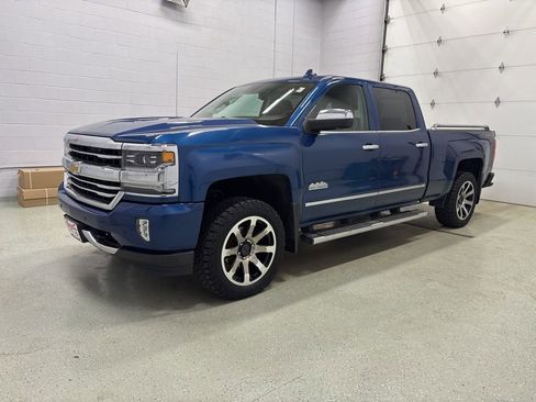 Used 2018 Chevrolet Silverado 1500 High Country image 9