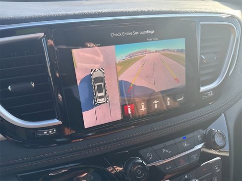 New 2026 Chrysler Pacifica Pinnacle image 34