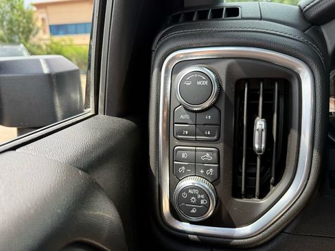Used 2021 GMC Sierra 3500 Denali w/ Denali Ultimate Package AWD/4WD image 34