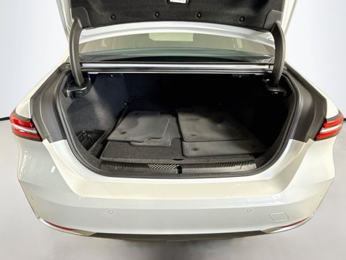 Used 2024 BMW 530i w/ Executive Package RWD image 35