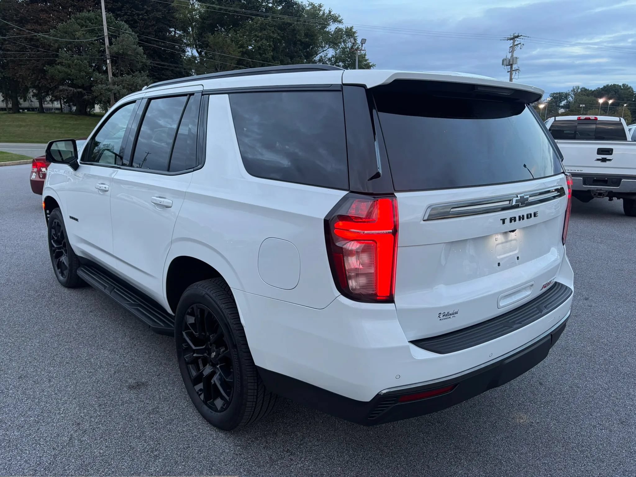 Used 2022 Chevrolet Tahoe RST w/ Luxury Package AWD/4WD image 13