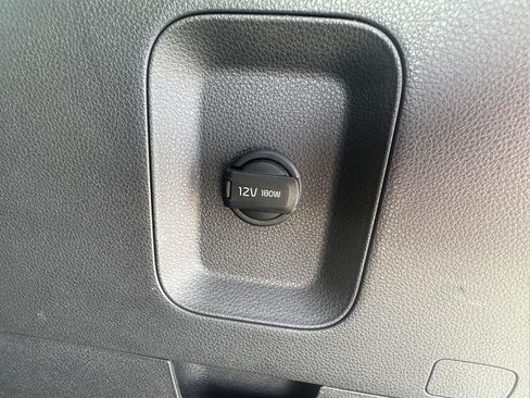 Used 2026 Kia Carnival FWD image 37