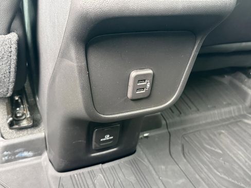 Certified 2023 GMC Terrain SLT w/ LPO, Floor Liner Package AWD/4WD image 8