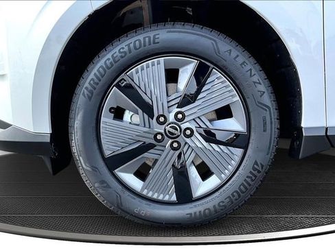 New 2026 Nissan Murano SL image 13