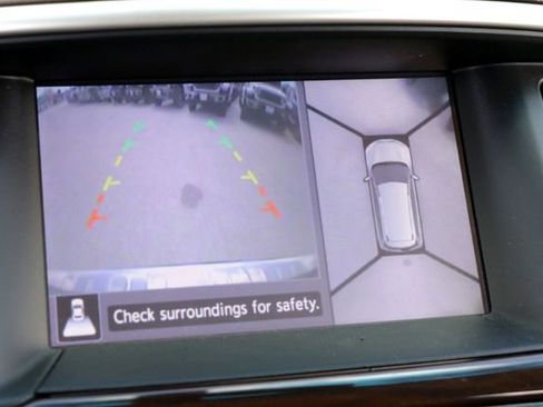 Used 2015 Nissan Pathfinder SL w/ SL Tech Package image 17