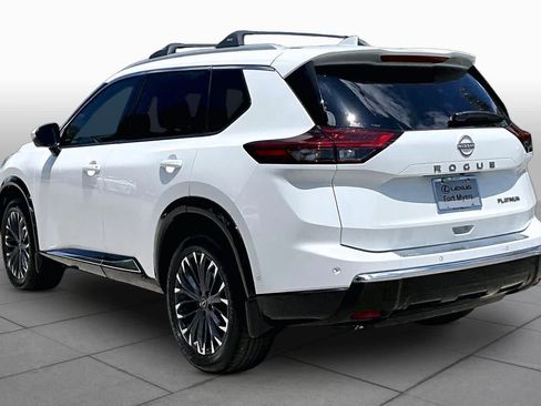 Used 2025 Nissan Rogue Platinum w/ Platinum Premium Package FWD image 22