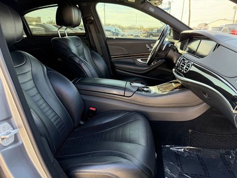 Used 2015 Mercedes-Benz S 550 Sedan image 24