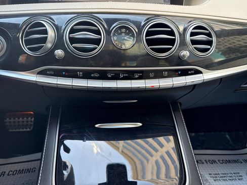 Used 2020 Mercedes-Benz S 560 Sedan image 17