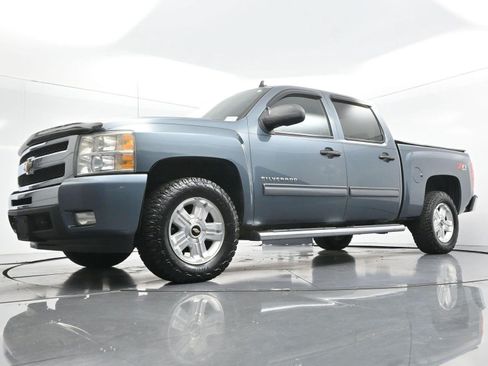 Used 2011 Chevrolet Silverado 1500 LT w/ All-Star Edition AWD/4WD image 40