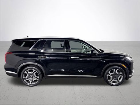 Used 2023 Hyundai Palisade Limited w/ Cargo Package image 5