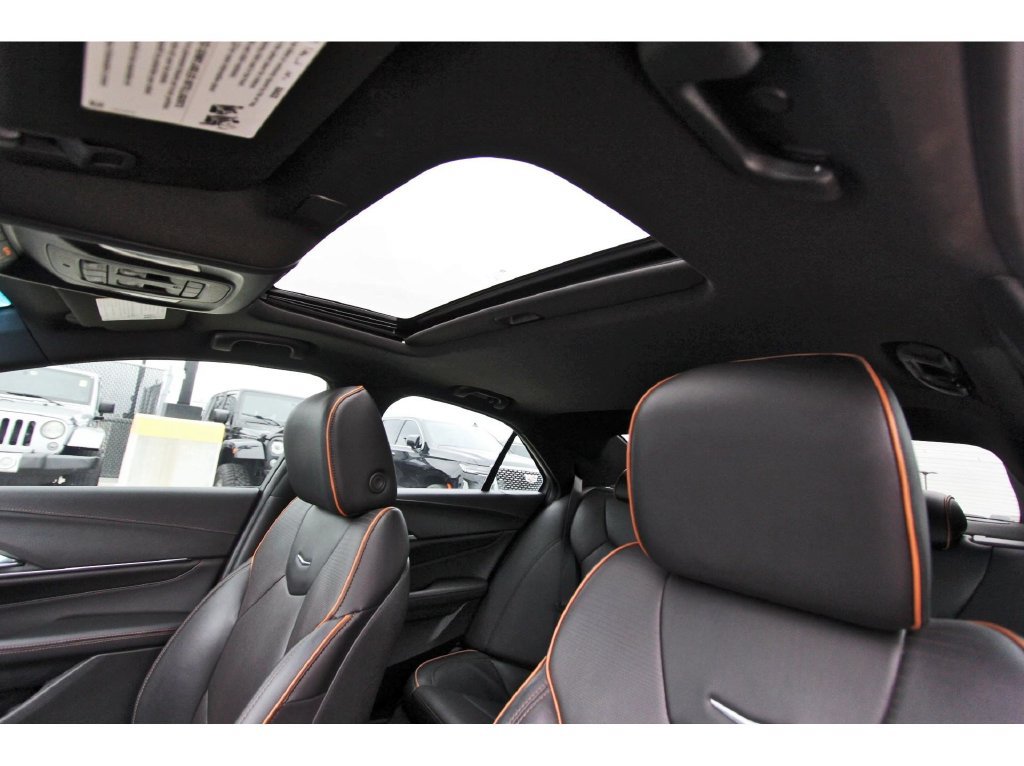 Used 2021 Cadillac CT4 V w/ Technology Package RWD image 29